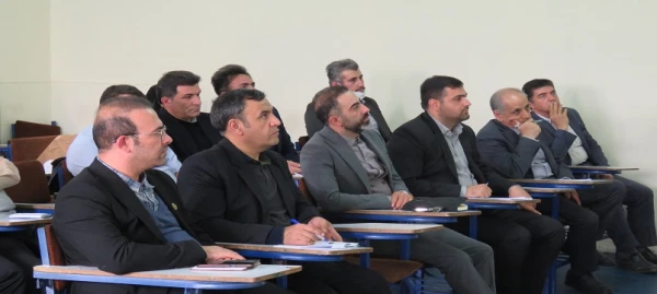 نشست توانمندسازی اساتید کارورزی در دانشگاه فرهنگیان اردبیل برگزار شد 2