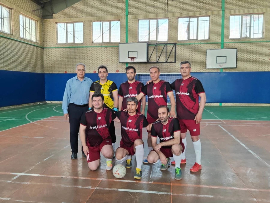 برگزاری دیدار دوستانه فوتسال میان کارکنان دانشگاه فرهنگیان اردبیل و آذربایجان شرقی 3