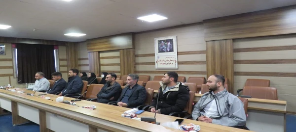 برگزاری نشست صمیمی مسئولین دانشگاه فرهنگیان استان با کارکنان خدماتی  4