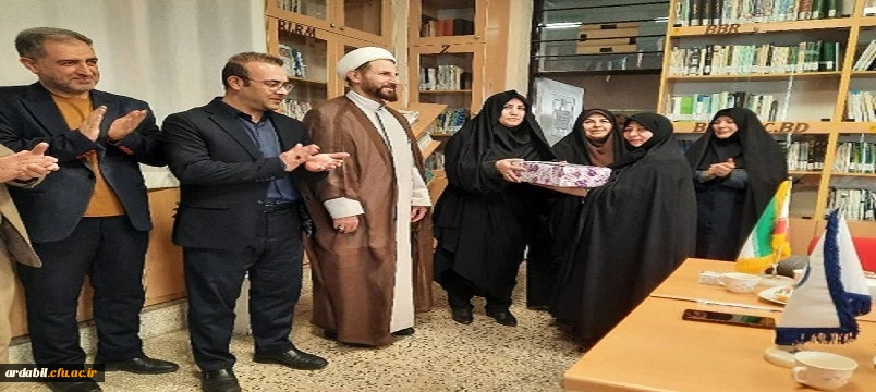 آیین تکریم معاون آموزشی، فرهنگی و پژوهشی دانشکده علوم تربیتی بنت الهدی صدر 4