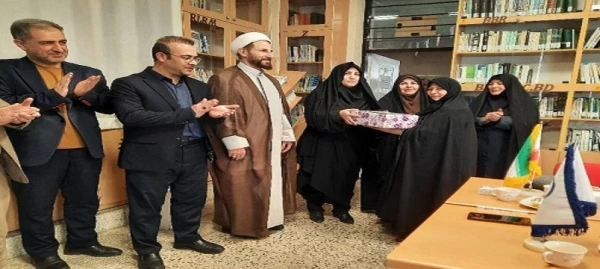 آیین تکریم معاون آموزشی، فرهنگی و پژوهشی دانشکده علوم تربیتی بنت الهدی صدر 2