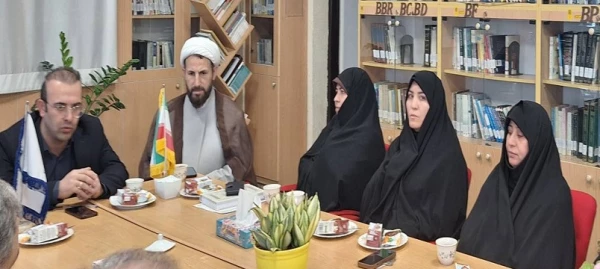 آیین تکریم معاون آموزشی، فرهنگی و پژوهشی دانشکده علوم تربیتی بنت الهدی صدر 4