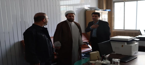دیدار نوروزی ریاست دانشگاه فرهنگیان استان و نماینده نهاد رهبری با کارکنان واحدهای اداری 3