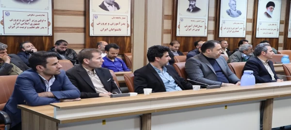 نشست تبیینی بمناسبت سالروز شکست ننگین آمریکا در طبس و مسائل جنگ تحمیلی سوم در دانشگاه فرهنگیان استان اردبیل برگزار شد. 4