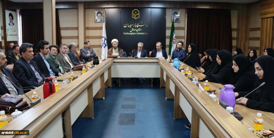 برگزاری مراسم سرآمد آموزشی و بزرگداشت مقام شامخ معلم
 8