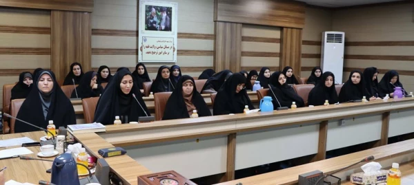 برگزاری مراسم سرآمد آموزشی و بزرگداشت مقام شامخ معلم
 3